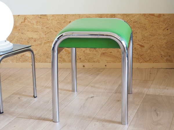 Tabouret ou repose-pied vert pomme vintage