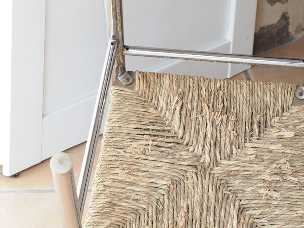 4 chaises paillées de style moderniste