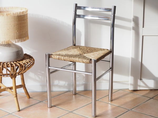 4 chaises paillées de style moderniste