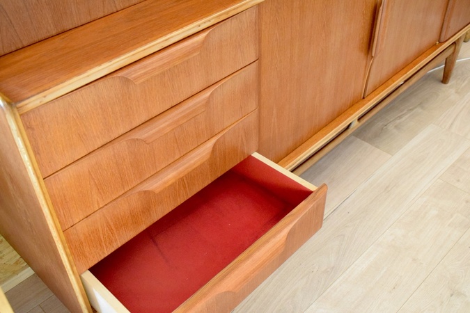 Buffet en TECK de style Scandinave