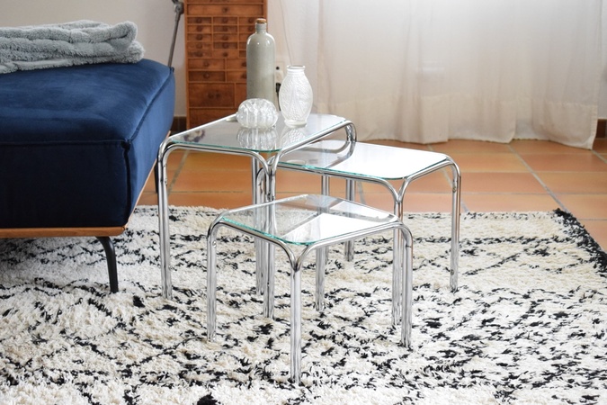 3 tables gigognes en métal et verre