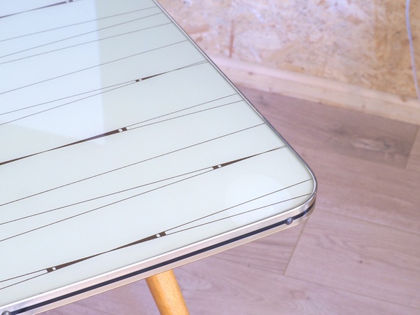 Table d'appoint de style Rockabilly vintage