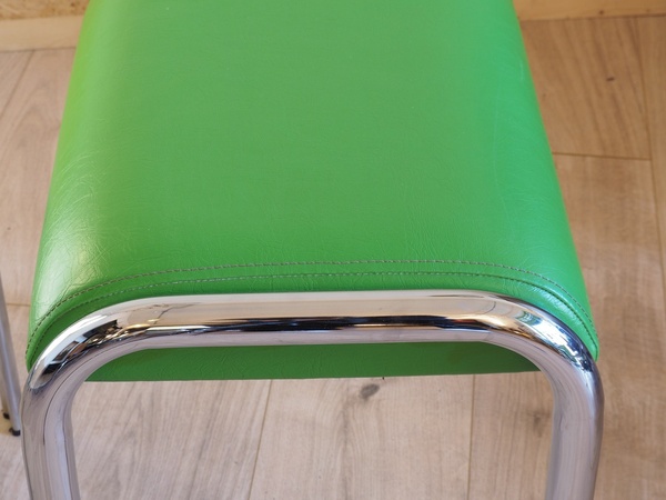 Tabouret ou repose-pied vert pomme vintage