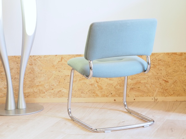 6 chaises STEELCASE STRAFOR